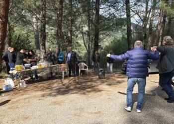 Καθαρά Δευτέρα στα Ιαματικά Λουτρά Τρύφου- γλύκανε τους επισκέπτες το Κατμάρ