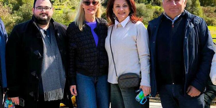 Η Ζέτα Μακρυπούλια στην Ποταμούλα Αγρινίου για τα κούλουμα