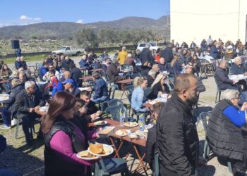 Σε ρυθμούς Καθαράς Δευτέρας οι Αιτωλοακαρνάνες- Κούλουμα με σαρακοστιανά και μουσική