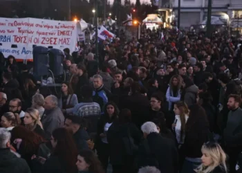 Live Μετάδοση της Συγκέντρωσης για τα Τέμπη στην Αθήνα