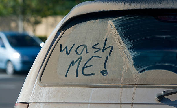 Έχεις άπλυτο αυτοκίνητο; Προσοχή στο πρόστιμο που φτάνει τα 400 ευρώ