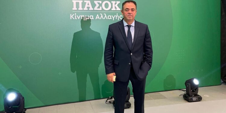 Ο Δημήτρης Κωνσταντόπουλος αναλαμβάνει επικεφαλής της Επιτροπής Αυτο-οργάνωσης του ΠΑΣΟΚ-Κινήματος Αλλαγή