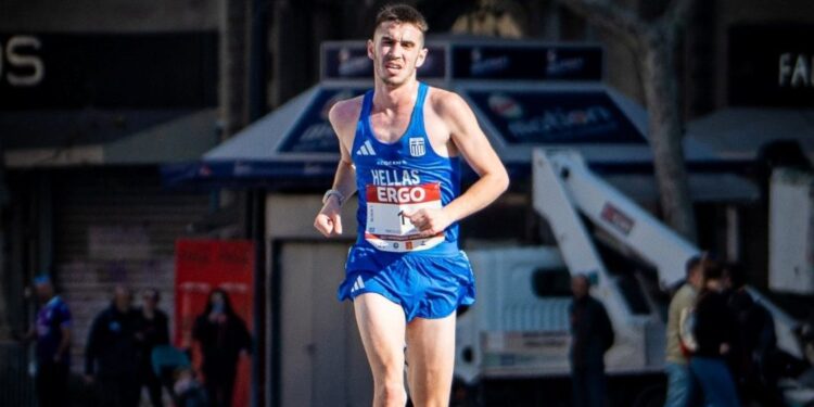 Πρωταθλητής Ελλάδας στον Ημιμαραθώνιο ο Αγρινιώτης Νίκος Σταμούλης με νέο ατομικό ρεκόρ