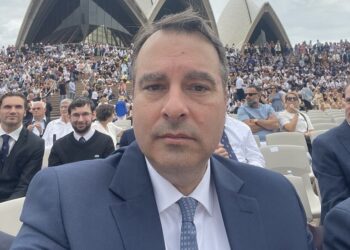 Ο Θανάσης Παπαθανάσης με τους Έλληνες του Σίδνεϊ γιόρτασε την επέτειο της 25ης Μαρτίου