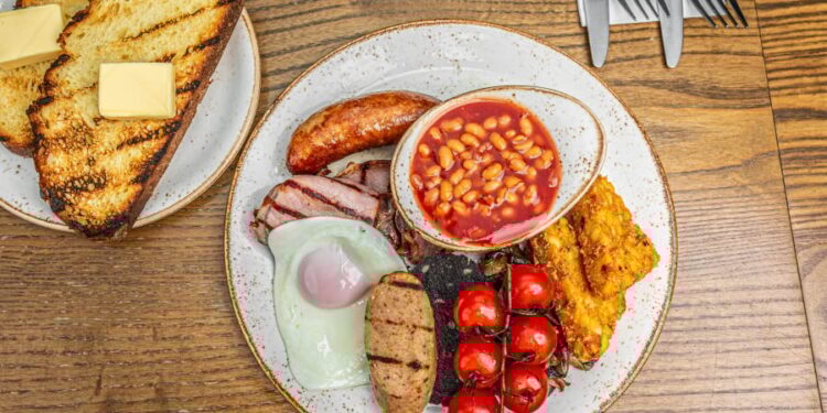 Καρδιολόγος αποκαλύπτει τις 3 τροφές που ανεβάζουν την χοληστερίνη: Αυτή είναι η νο. 1 «βόμβα»