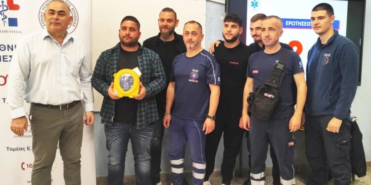 Ο Δρυμός Βόνιτσας, έχει πλέον το δικό του Αυτόματο Εξωτερικό Απινιδωτή