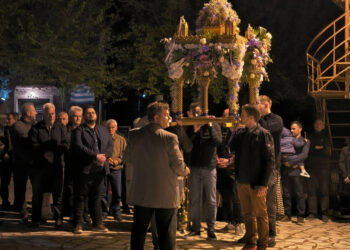 Σε κλίμα κατάνυξης η περιφορά του Επιταφίου στην Σαργιάδα Αγρινίου