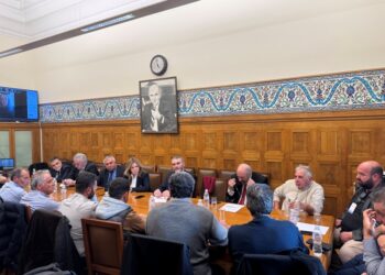 Δυναμική πρωτοβουλία Σταρακά: Έφερε τους αλιείς όλης της Ελλάδας στα γραφεία του ΠΑΣΟΚ στη Βουλή 