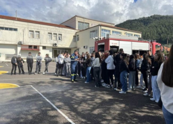 Ενημερωτική δράση της Πυροσβεστικής Υπηρεσίας Αγρινίου στο Γενικό Λύκειο Παραβόλας