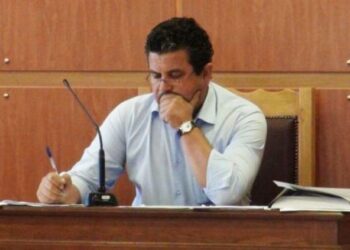 Ο Παναγιώτης Κατσούλης για την απόλυσή του από το υπουργείο Παιδείας
