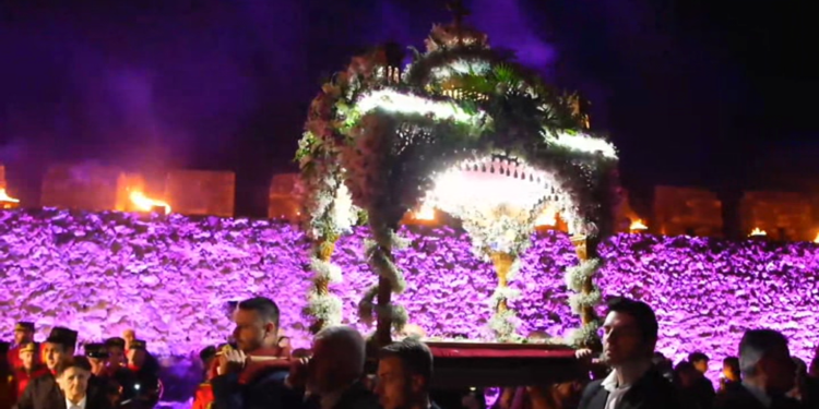 live! Ναύπακτος: Μεγάλη Παρασκευή – Περιφορά Επιταφίων 2025