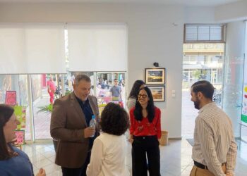 Με εκατοντάδες ζωγραφιές έδειξαν την αγάπη για τη «μαμά» τους μαθητές σχολείων του Δήμου Μεσολογγίου