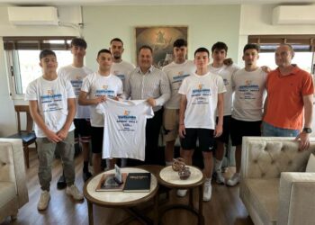 Βράβευσε τους αθλητές του Λέοντα Μεσολογγίου για τη διάκρισή τους στο Πανελλήνιο Πρωτάθλημα Εφήβων ο Δήμαρχος