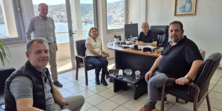 Συνάντηση του Νομαρχιακού Τμήματος ΑΔΕΔΥ Νομού Αιτ/νίας με τον δήμαρχο Αμφιλοχίας