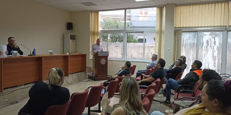 “Όχι” στο κυριακάτικο άνοιγμα των καταστημάτων λένε οι έμποροι του Μεσολογγίου