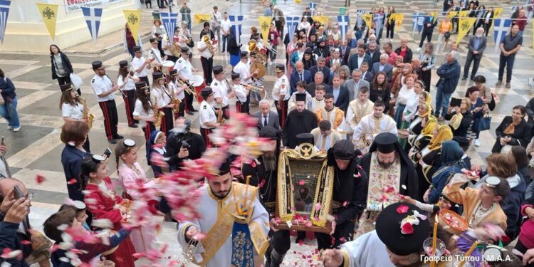 Αγρίνιο: Σε πανηγυρικό κλίμα η υποδοχή Ιεράς Εικόνας Παναγίας Σουμελά