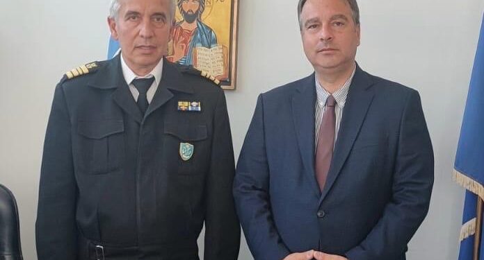 Επίσκεψη του Θανάση Παπαθανάση στο Λιμεναρχείο Μεσολογγίου