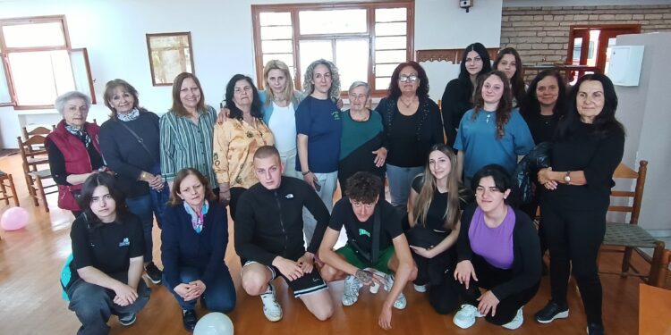 H Γ’ Γενικού Λυκείου Αμφιλοχίας στο ΚΑΠΗ στο πλαίσιο της δράσης: Ενεργός Πολίτης