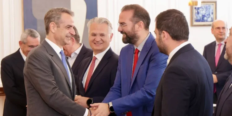 Νεκτάριος Φαρμάκης: Εξαιρετικά παραγωγική η σύσκεψη με τον Πρωθυπουργό