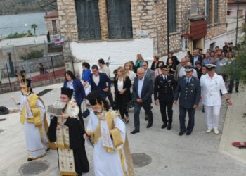 Με ευλάβεια η Αμφιλοχία υποδέχθηκε τα Ιερά Λειψάνα των Πάντων των εν Αιτωλία και Ακαρνανία Αγίων