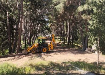 Εργασίες καθαρισμού δρόμων στην ευρύτερη περιοχή του Αγίου Χριστοφόρου Αγρινίου