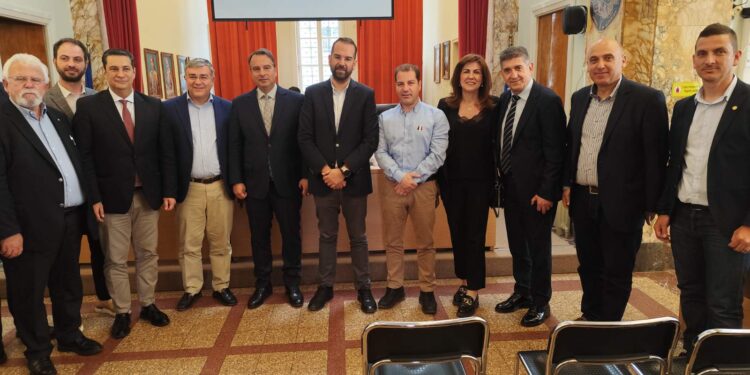 Υπεγράφη η σύμβαση για την έναρξη κατασκευής «Μονάδας Επεξεργασίας Αποβλήτων και Μονάδας Επεξεργασίας Βιοαποβλήτων εντός του ΧΥΤΑ 2ης Δ.Ε.»