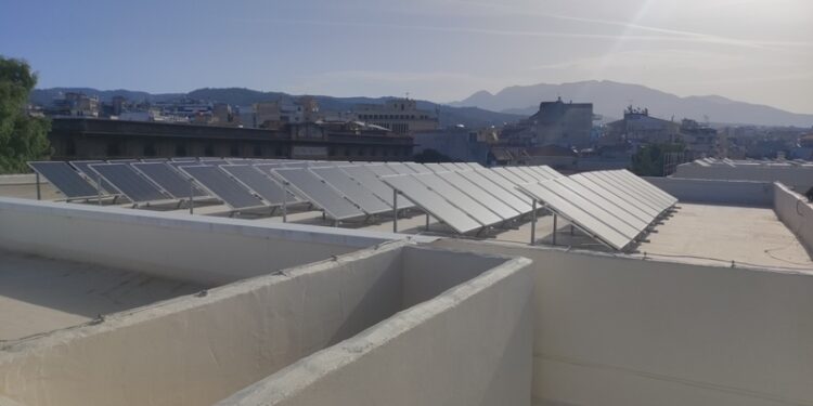 Τρία σχολεία του Αγρινίου συνδέθηκαν με φωτοβολταϊκό σταθμό