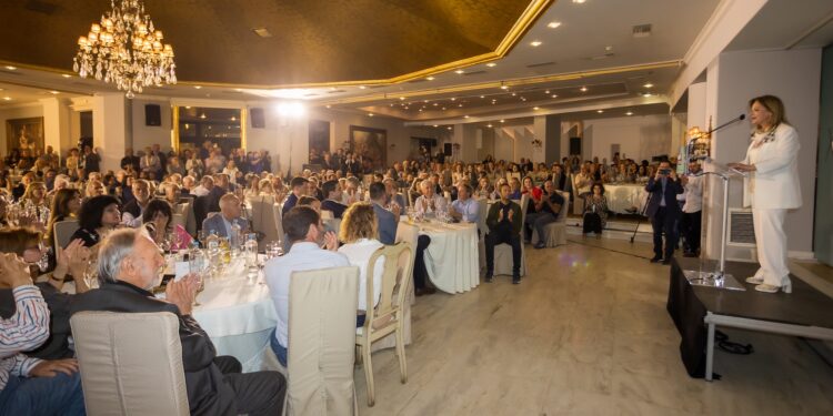 Εντυπωσιακή συγκέντρωση σε κλίμα συγκίνησης, αισιοδοξίας και ενότητας της Χ.Σταρακά