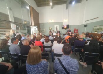 Εκδήλωση στο Αγρίνιο της ΑΔΕΔΥ για το θέμα της επαναφοράς 13ου-14ου μισθού (βίντεο-φωτο)