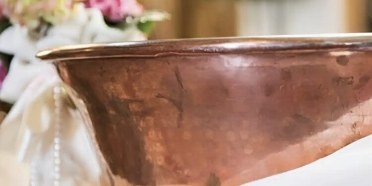 Εσείς το γνωρίζετε; Πότε δεν μπορεί να γίνει κάποιος νονός