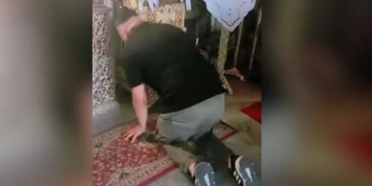 “Θρησκευόμενοι απατεώνες” και βιρτουόζοι κλαρίνου στη συμμορία στο Αγρίνιο που “έγδυνε” ηλικιωμένους