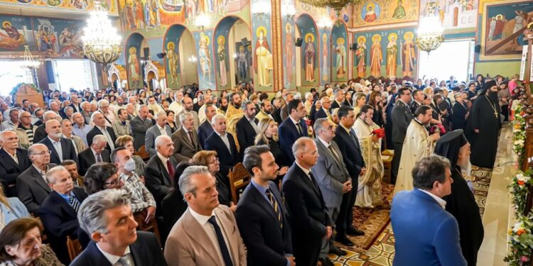 Με λαμπρότητα το Αγρίνιο τιμά τη μνήμη του προστάτου και πολιούχου του, Αγίου Μεγαλομάρτυρος Χριστοφόρου