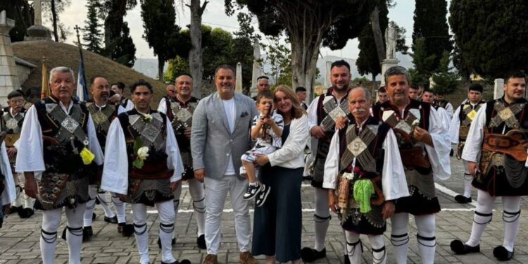 Εντυπωσιακή η συμμετοχή των καβαλαραίων και των αρματωμένων στο φετινό πανηγύρι του Άη-Συμιού