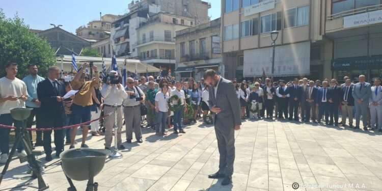 Με λαμπρότητα και εθνική υπερηφάνεια η πόλη του Αγρινίου τίμησε την επέτειο της απελευθερώσεώς της από τον Οθωμανικό ζυγό