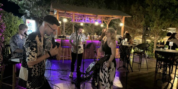 “Κήπος Ντάνου” από τα πιο δημοφιλή στέκια της Αιτωλ/νίας- αριστουργηματική κουζίνα & ζωντανή μουσική!