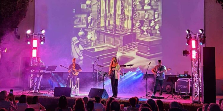 Αγρίνιο:Με επιτυχία η πρώτη μεγάλη συναυλία του νεοσύστατου μουσικού συγκροτήματος ΝΕΜΙΑ