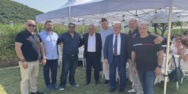 Με μεγάλη προσέλευση το 43ο Συνέδριο της Πανελλήνιας Ομοσπονδίας Καταστηματαρχών Κρεοπωλών στη Ναύπακτο