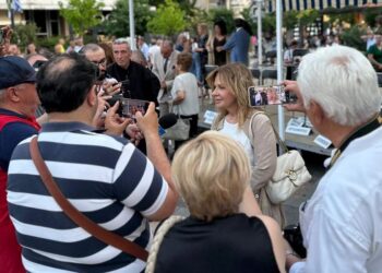 Χ.Σταρακά: Χρόνια πολλά στο Αγρίνιο. Τιμή και δόξα στους προγόνους μας.