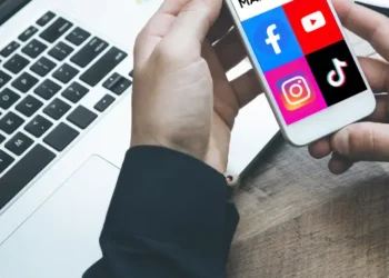 Oι γονείς influencer με 1 εκατ. ακόλουθους στο κύκλωμα εξαπάτησης του ΕΦΚΑ Αγρινίου