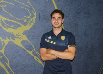 Ο Παναιτωλικός ανακοίνωσε τον Λάμπρο Σμυρλή