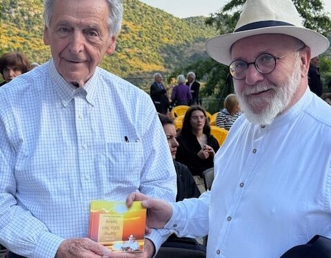 Οι “Ανάσες μιας άηχης σιωπής” του Αγρινιώτη, Γιώργου Βασιλείου, στα χέρια του Κώστα Γαβρά