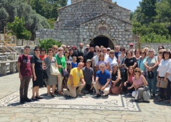 Η ενορία της Αγίας Παρασκευής Αμφιλοχίας πραγματοποίησε εκδρομή στην Ρόδο
