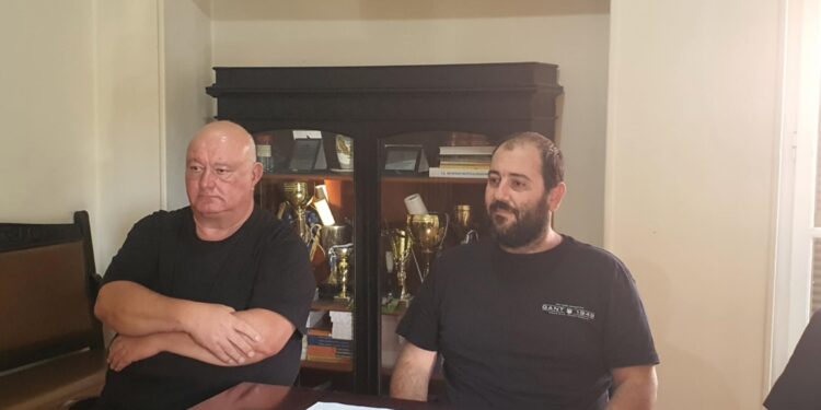 Αγρίνιο: Κάλπη για το πενθήμερο στα εμπορικά-Τι ειπώθηκε στην συνέντευξη τύπου των Εμπόρων(βίντεο)