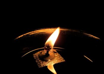 Το αρχαίο άγνωστο Κάστρο και η σπηλιά σε σχήμα προσώπου στο φαράγγι του Αχελώου (βιντεο)