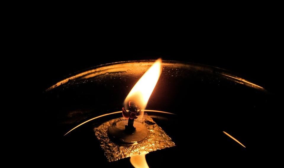 Το αρχαίο άγνωστο Κάστρο και η σπηλιά σε σχήμα προσώπου στο φαράγγι του Αχελώου (βιντεο)