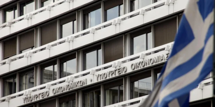 Πολυνομοσχέδιο ΥΠΟΙΚ: Αλλαγές στη φορολογία εισοδήματος, δωρεών και κληρονομιών – Τα 16 SOS