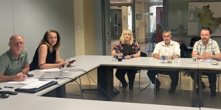 Σύσκεψη εργασίας για τη χρηματοδότηση νέων δομών ψυχικής υγείας, αυτισμού και άνοιας στην Περιφέρεια Δυτικής Ελλάδας