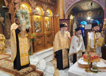 Με λαμπρότητα η εορτή της Αγίας Παρασκευής σε Αγρίνιο και Μεσολόγγι