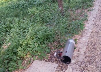 Πάρκο Αγρινίου: Παράπονα για ξερόχορτα και φωτιστικά κατεστραμμένα