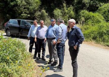 Ο Θ. Κασόλας έθεσε στον Υπουργό το Κατούνα-Λουτράκι και τον κόμβο ‘ΤΕΚΕ” μαζί με τον Κ.Καραγκούνη